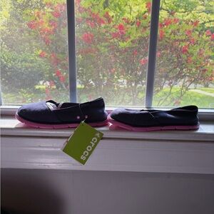 Crocs Girl’s Casual Navy and Pink Shoes